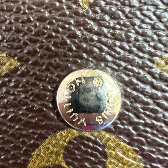 Vintage Louis Vuitton Wallet - Picture 3 of 8